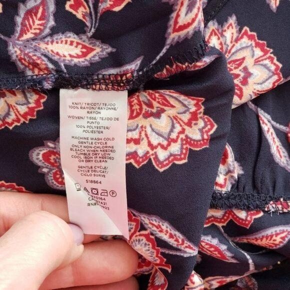NWT LOFT Floral Ruffled Bottom Peasant Top Small - Picture 11 of 12